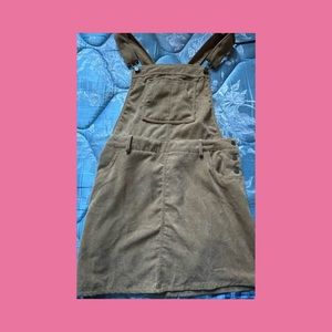 2/$30 💚 XL beige overalls